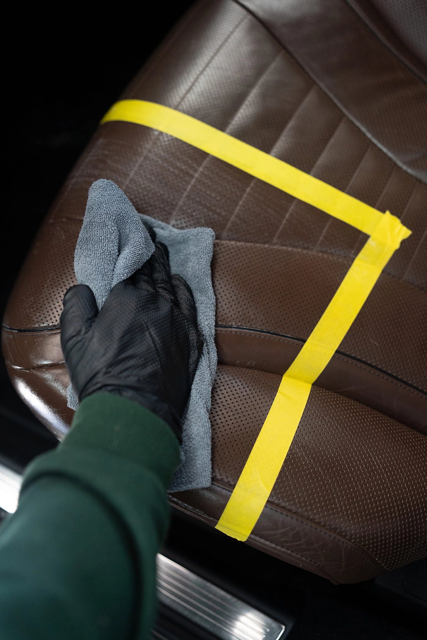 Leather Cleaner – preparat do czyszczenia skóry